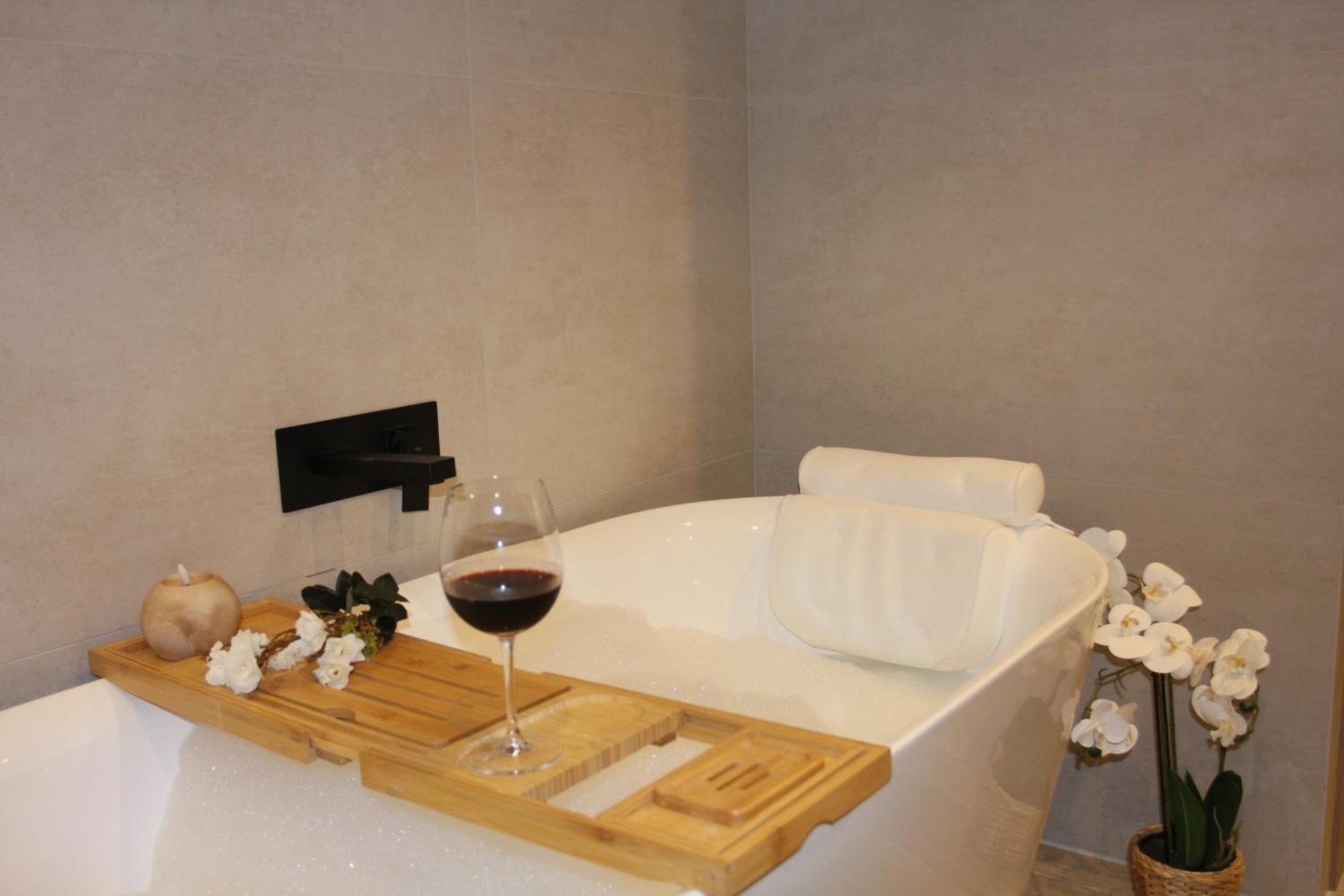 Apartamentos La Herradura Toneles Haro Extérieur photo